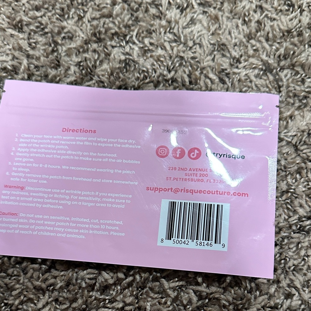So Risque Pink Forehead Wrinkle Patches - Picture 3 of 4